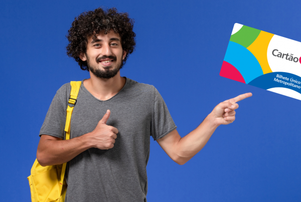Mais de 14 mil estudantes ainda não concluíram o recadastramento. Desses, mais de 9 mil não enviaram a documentação e outros 5 mil estão com pendências ou tiveram o pedido negado por problemas nos documentos enviados. O recadastro é anual e obrigatório para usar e comprar créditos do CartãoGV Escolar.