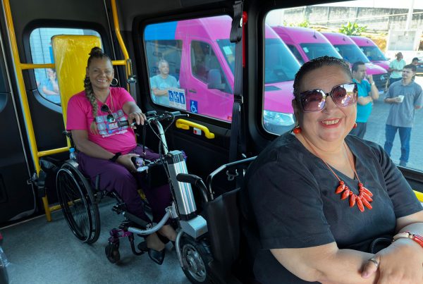 Todas as 30 vans previstas para serem entregues este ano já estão em operação. Mais moderno, confortável e eficiente, o serviço já trouxe resultados positivos, como a redução de meia hora no tempo das viagens.