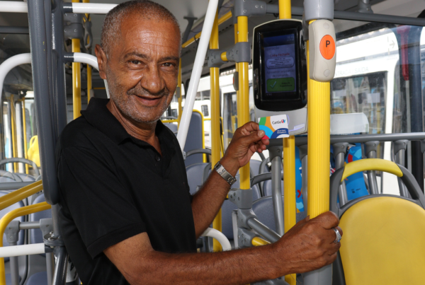 Ampliação dos pontos de venda e recarga do CartãoGV e nova linha de ônibus reforçam o acesso ao transporte público em Guarapari.