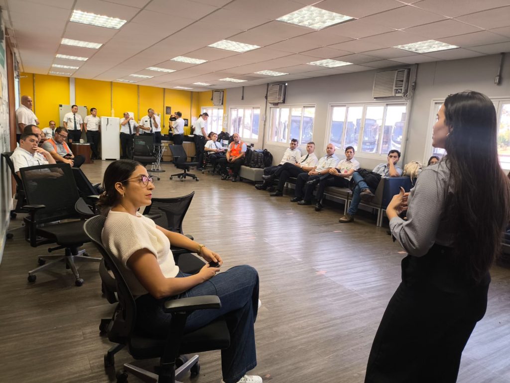 As empresas do Sistema Transcol realizam, ao longo do ano, diversas campanhas educativas que abordam temas como saúde mental, inclusão, diversidade, segurança e combate à violência. As ações, direcionadas aos colaboradores, reforçam o compromisso das operadoras com o cuidado e a valorização da vida.
