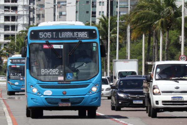 A proposta, que segue para sanção presidencial, prevê regras mais claras para o transporte público e deve abrir caminho para mais investimentos, melhoria dos serviços e tarifas mais acessíveis para a população.